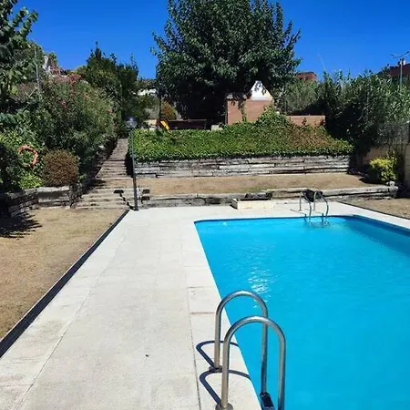 Duplex Con Piscina En *
