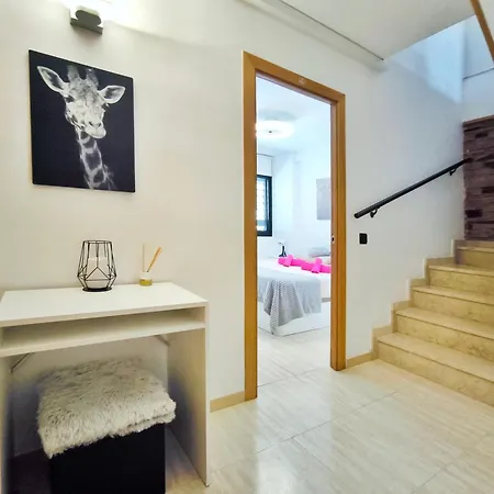 Duplex Con Piscina En