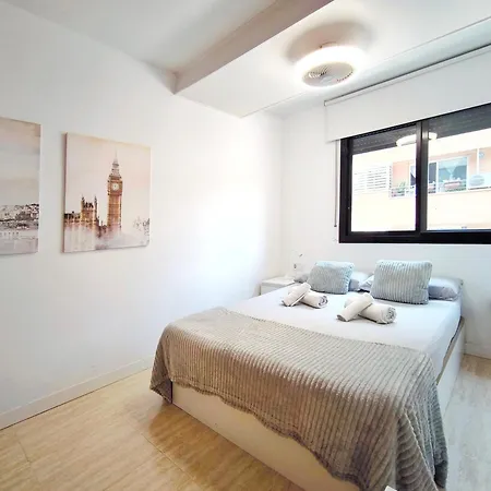 Duplex Con Piscina En * Rubi