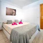 Duplex Con Piscina En *
